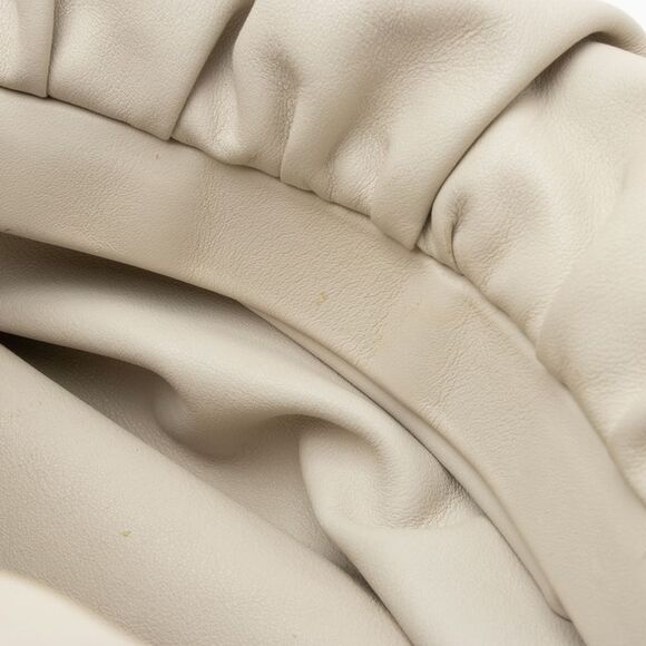 Bottega Veneta Calfskin The Chain Pouch - Picture 12 of 14